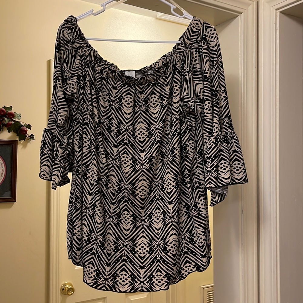 Black and tan blouse